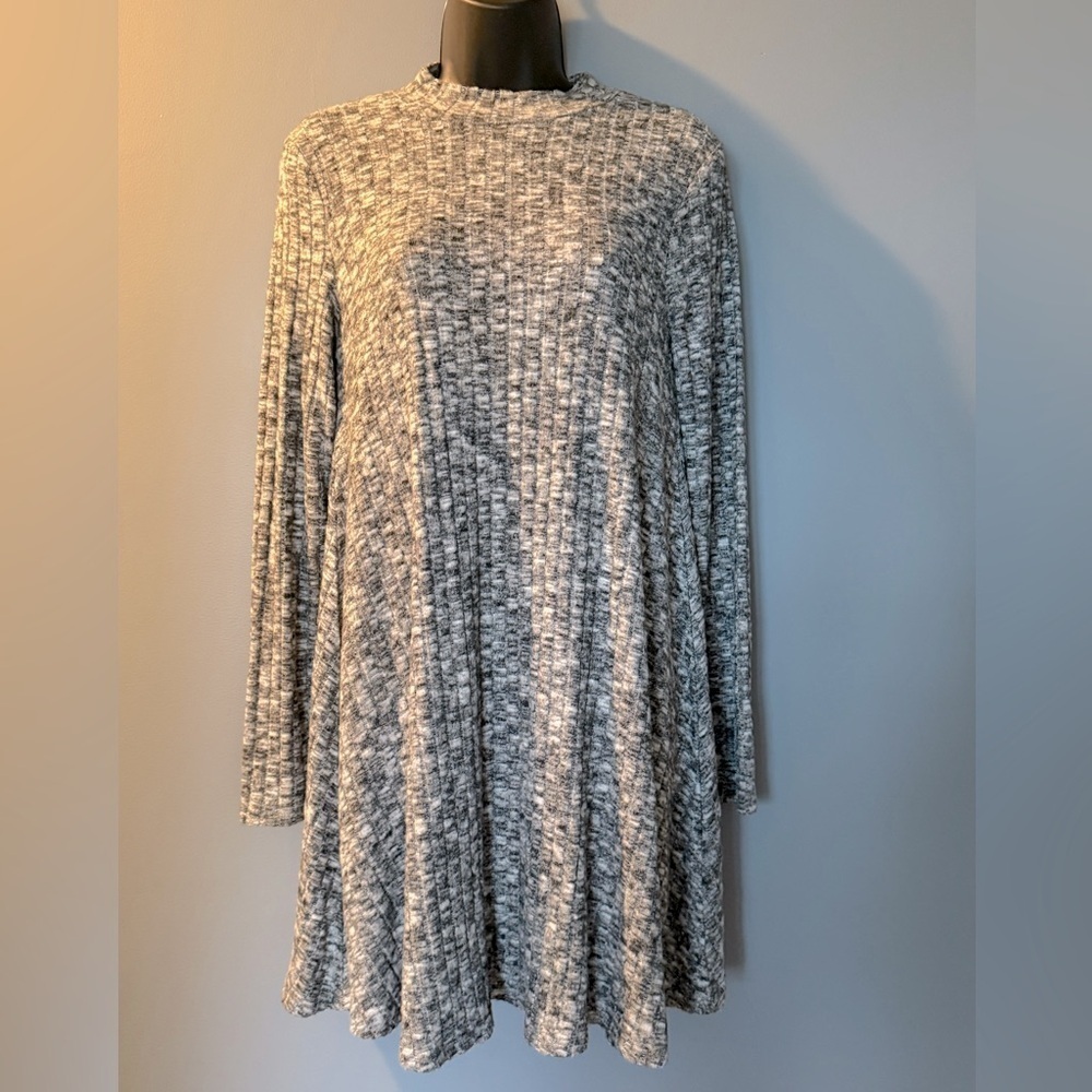 Derek Heart Gray Stretch Ribbed Knit Knee Length Sweater Dress Womens Sz M